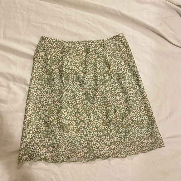 GREEN FLORAL SKIRT - Picture 1 of 2